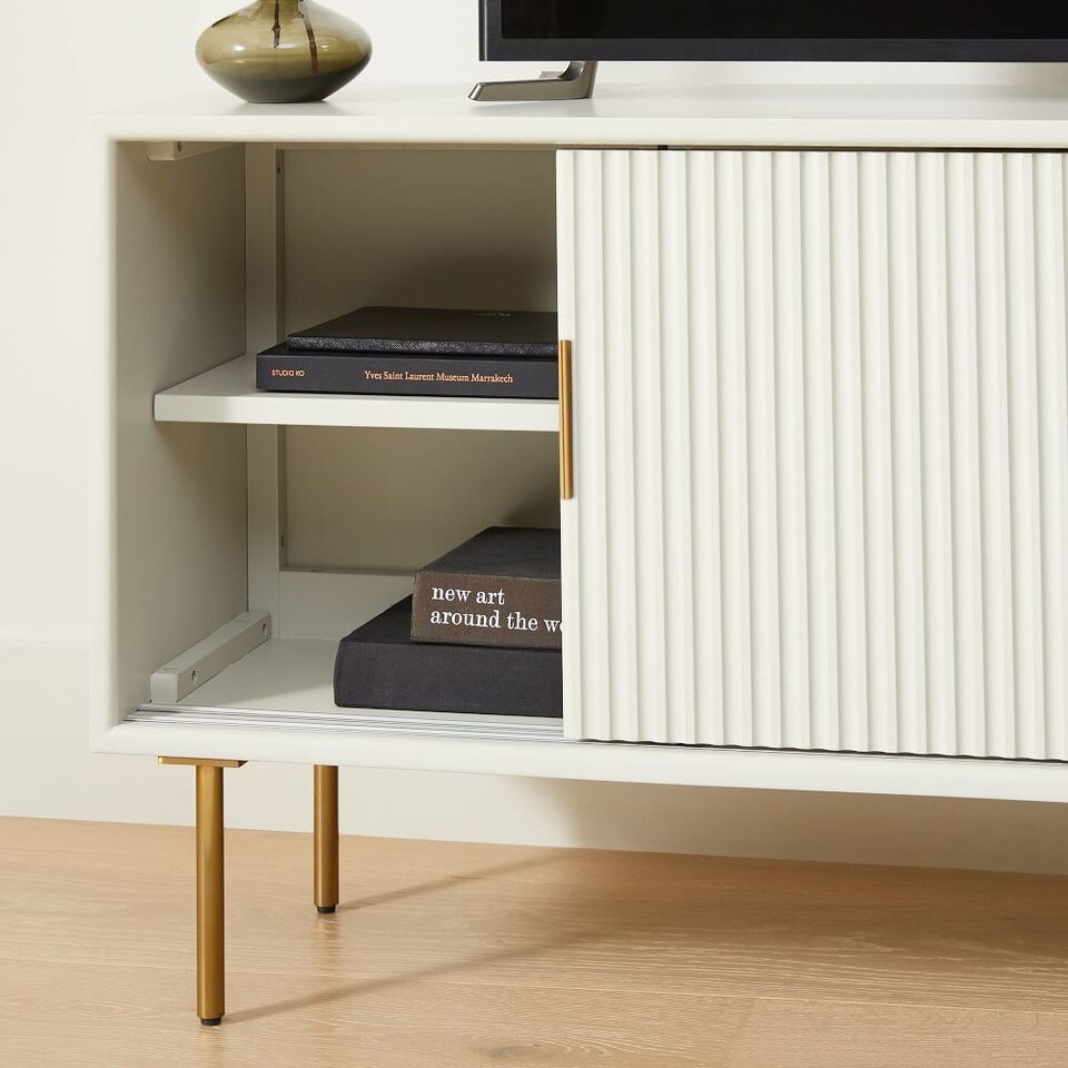 Quinn Shallow Media Console (122 cm) West Elm UK